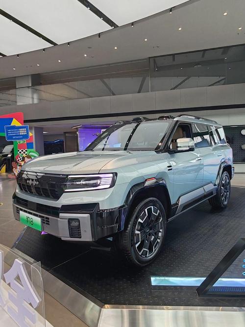 广州101比亚迪方程豹硬派越野的爆款，英菲尼迪35周年与你共成长